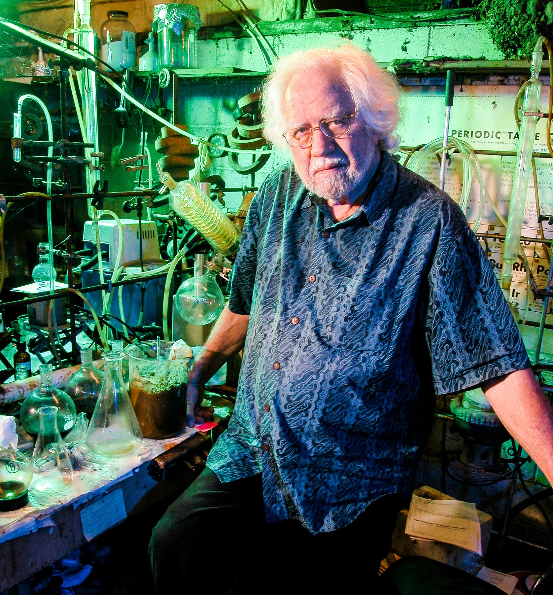 Alexander Shulgin in his lab